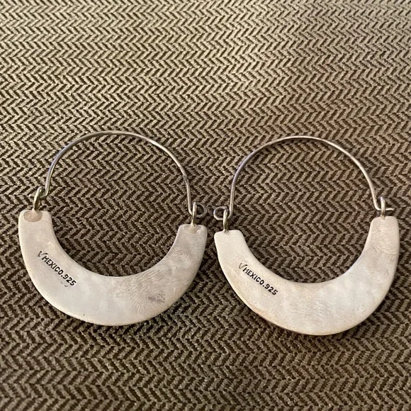 Mexico Sterling Silver Enamel Hoop Earrings - Picture 5 of 7